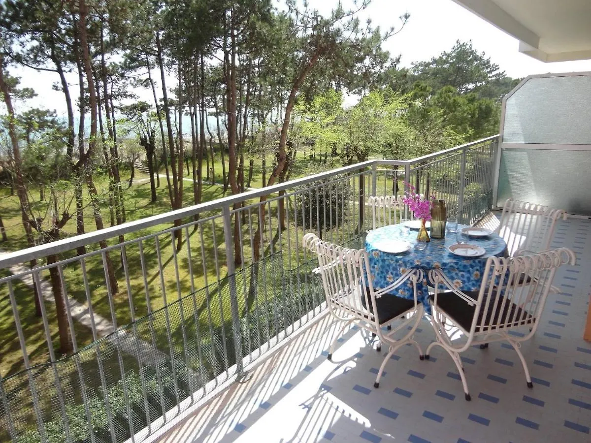 Cozy Apartment With Seaview For 5 Porto Santa Margherita Italie