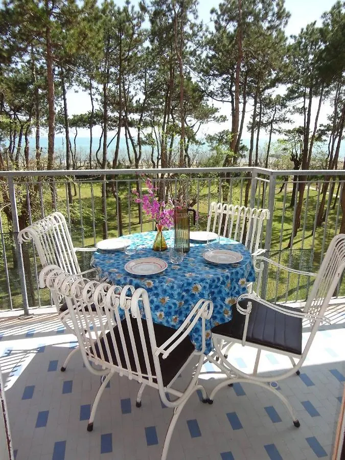 Cozy Apartment With Seaview For 5 Porto Santa Margherita Italie